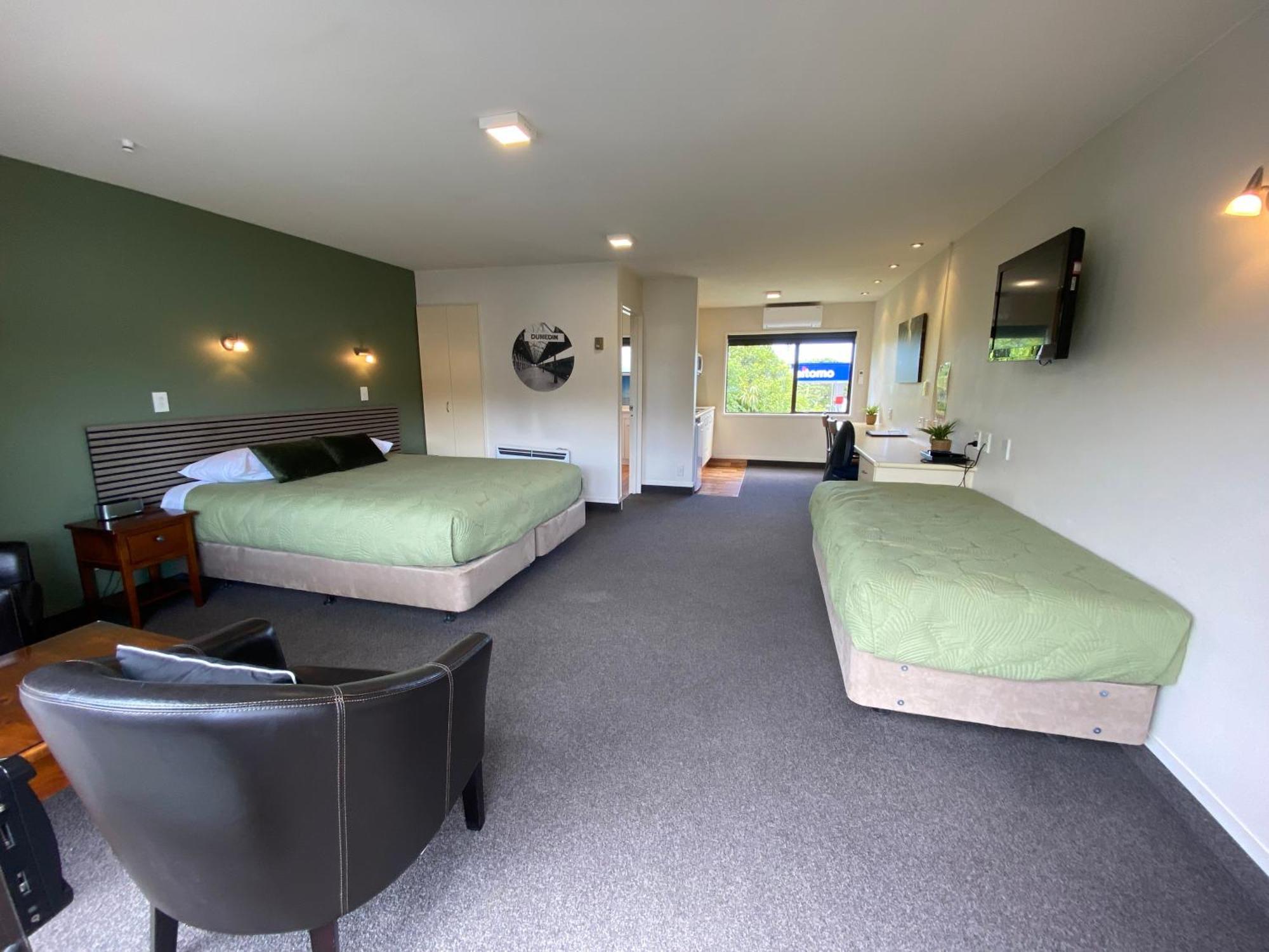 Commodore Motel Dunedin Exterior foto