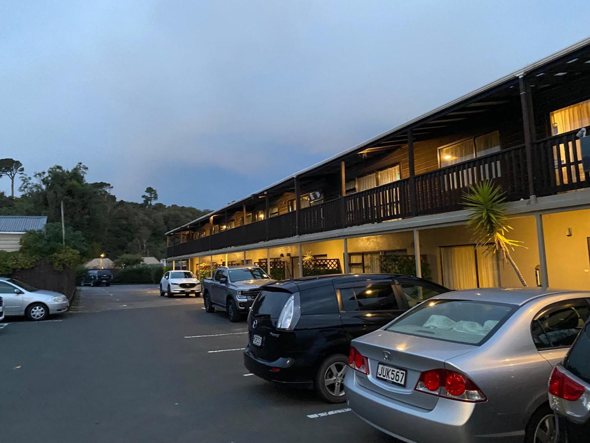 Commodore Motel Dunedin Exterior foto