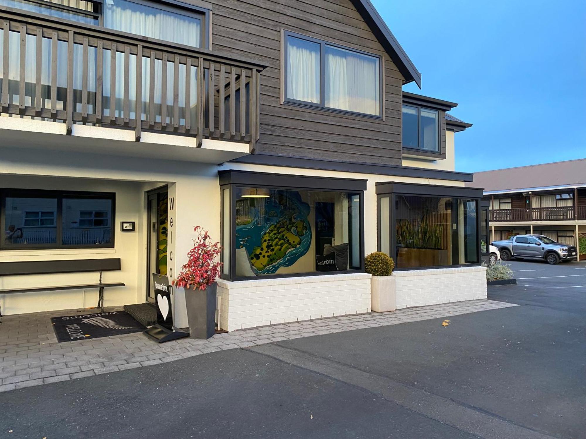 Commodore Motel Dunedin Exterior foto