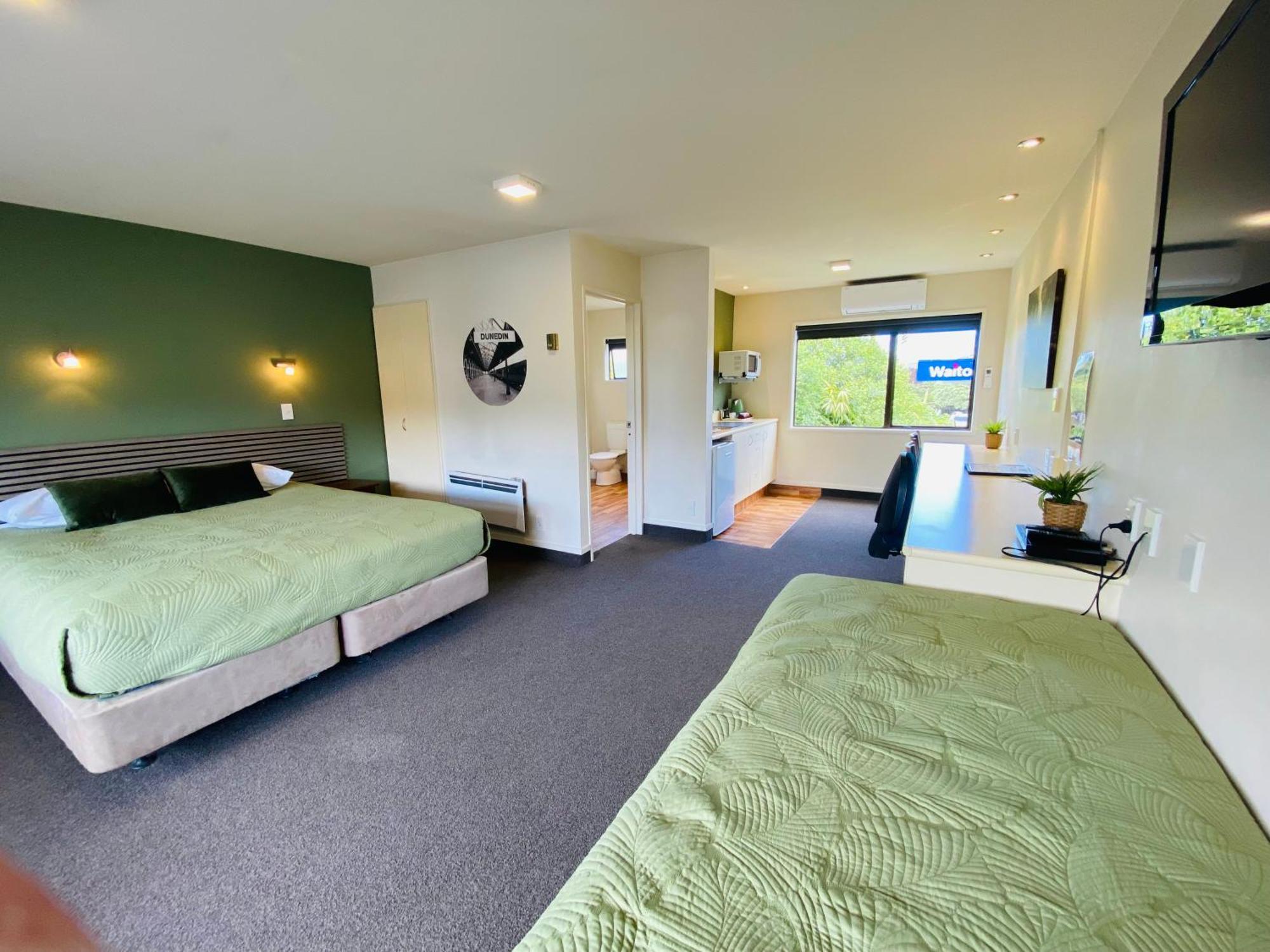 Commodore Motel Dunedin Exterior foto